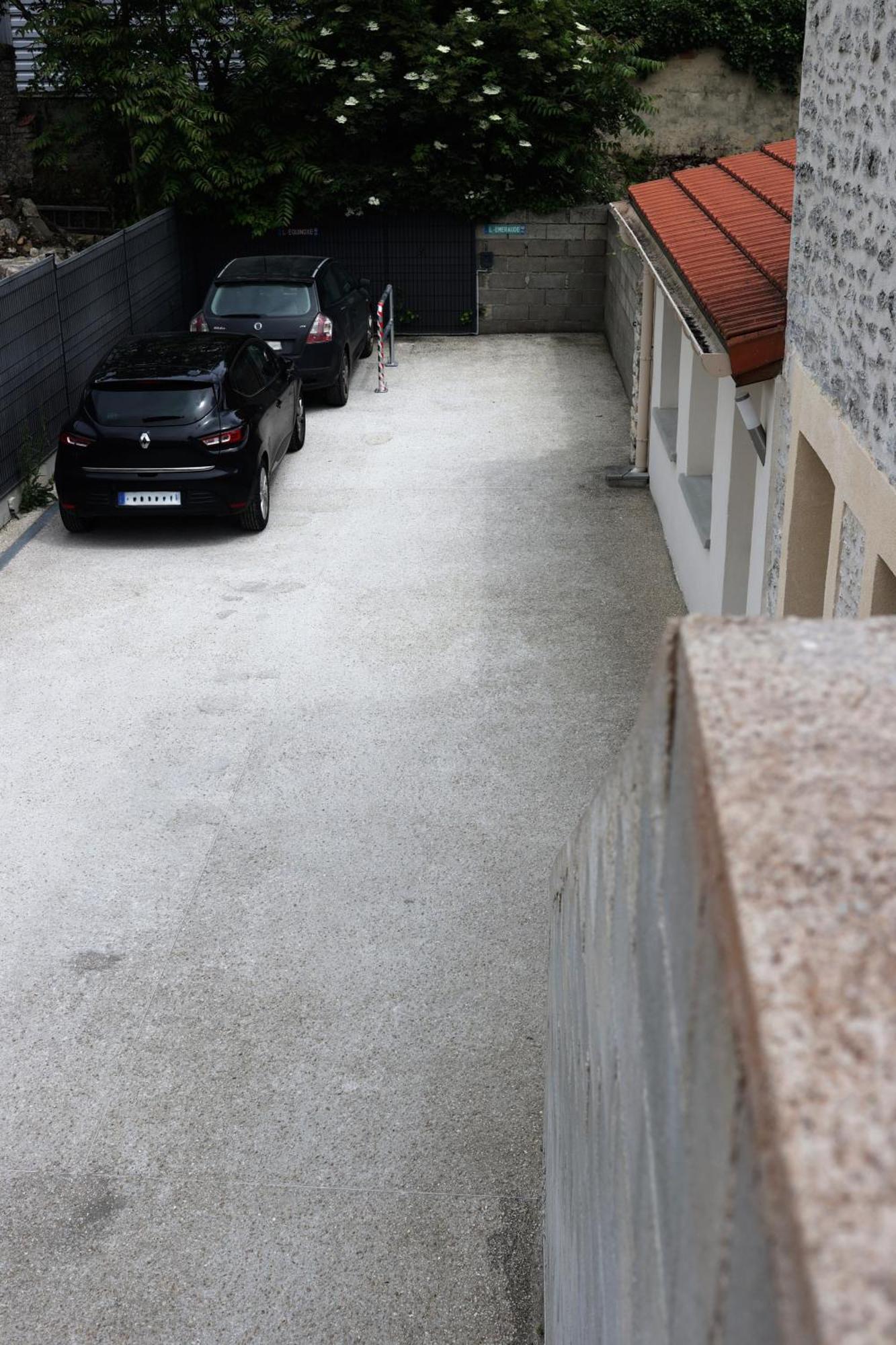 L'Equinoxe - Parking Prive - Zapart'Hotels Malesherbes Exterior photo